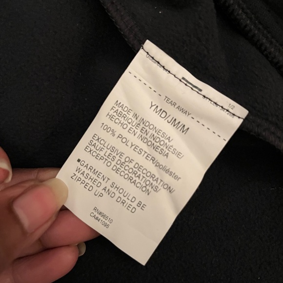 Black Under Armour Jacket - Picture 8 of 8